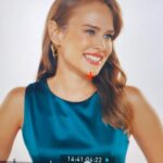 Begüm Öner Instagram - Hair : @coskunayyildizoglu Make up : @gizzemergin Styling: @durak.batu.92 Director: @darthdirector Production : @bizimislerfilm Management : @management.unique @sjomanns 💚