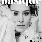 Belçim Bilgin Instagram - Yepyeni umutların ve başlangıçların zamanı... Çabasız güzelliği, bitmeyen enerjisi ve hoş sohbetiyle her daim bize ilham olan bir yıldız; Belçim Bilgin! İlk sayımızın kapağı için ondan uygun bir isim olamazdı. Genellikle çok sade doğal bir stile sahip olan Belçim Bilgin bu sefer çok farklı. Karşınızda büyüleyici tavrıyla ilk sayımızın kapak kızı Belçim Bilgin! @belcimbilgincom @basiquemagazine #BelçimBilgin #BE #BasiqueMagazine #BaşlangıçZamanı Genel Yayın Yönetmeni: @hamiyetaktass & @sudepnrr Fotoğraf: @larasayilganofficial Moda Editörü: @ecesisik Saç: @erdemgulll Makyaj: @erkanuluc Video: @unalavcii Retoch: @cemyurtsever Fotoğraf Asistanı: @salhylmz Moda Editörü Asistanları: @sinemaslikara @hulyatunnc Dijital İçerik Editörleri: @cerenngursen @uzaylibiranne Ajans: @icontalentofficial @ayse3