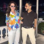 Belçim Bilgin Instagram – Thanks to Turkish actress @belcimbilgincom for the warm welcome to Istanbul. Belcim is one of the top actors in Turkey and recently shared this on her insta:

 “Since 2015 when I was feeling lost, Vishen and @mindvalley’s vision opened a door for me to rediscover myself and open new horizons. “

I was in Turkey with my team for a retreat for CEOs and Founders and Belcim was so kind to organize an amazing dinner for our team in a grand villa overlooking the majestic  Bosphorus. Turkish hospitality at its best. 🇹🇷 Thanks for treating us so well @belcimbilgincom.