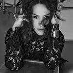 Belçim Bilgin Instagram - #portraits by @larasayilganofficial for @basiquemagazine 🖤