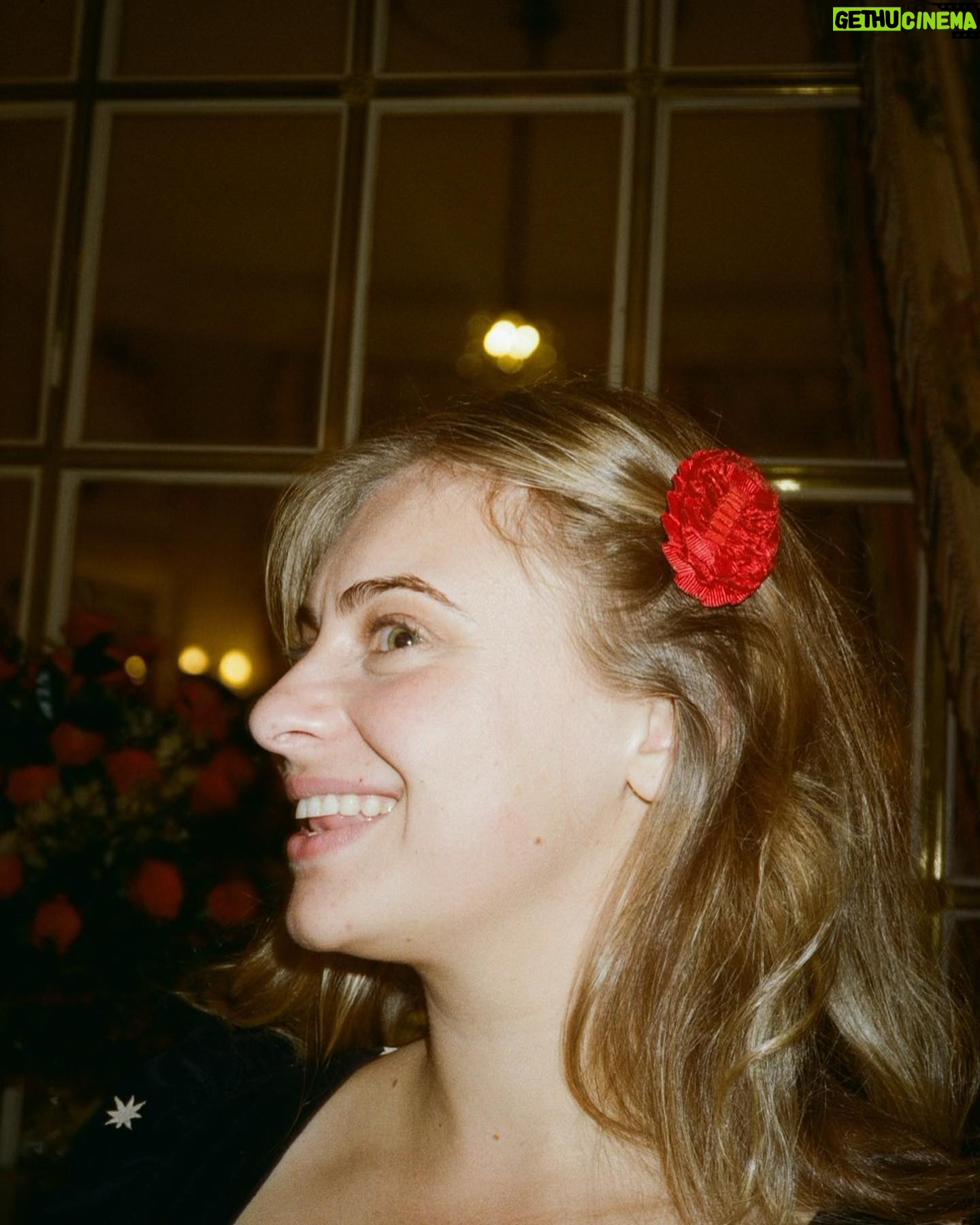Bel Powley Instagram - ❤️ thank you @billiejocroninnn and her team @goodsquish for designing the most stunning squishy red hair clips for my bridesmaids!! My pink and red dream was realised! My best friends looked so beautiful - thank you so much @goodsquish we love you ❤️