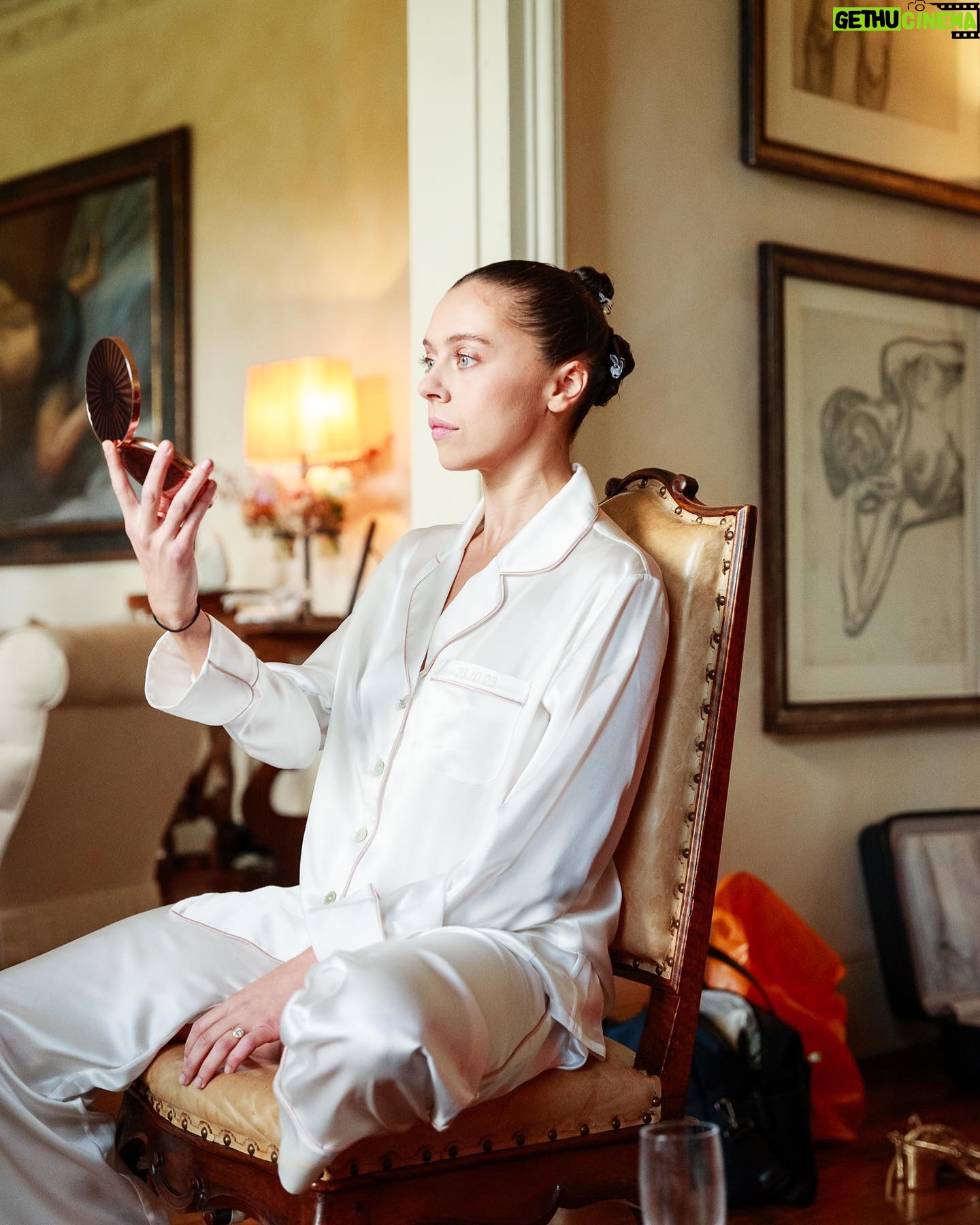 Bel Powley Instagram - ❣️ thank you @celiaburtonmakeup for being my bestie, my bridesmaid, the boss of glam for the whole wedding, and my makeup artist! You did an unreal job, I’m in awe of you and I love you! ❣️ @marcusrfrancis for flying all the way over to London and doing my hair so beautifully, and my mum’s (who was THRILLED) and @lolaboothby ❣️ Thank you @charlottetilbury for providing gorgeous makeup for us and MUA for my pink ladies 🩷🩷 Thank you @111skin @thelightsalon @lioncommunications @180healthclub @blinkbrowbar @guendalinatheskinsculpter for the wedding prep wow I felt the glow! ❣️ Every single photo I have put up and in @voguemagazine is by the legend that is @jamesdkelly THANK YOU JAMES!!!!!!!
