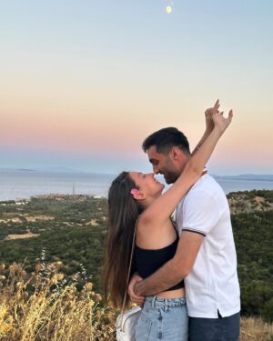 Belemir Temizsoy Instagram - Bi yaz bitmesin birde sondaki gülüşümüz hiç eksilmesin 🌞