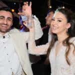 Belemir Temizsoy Instagram - Rüya gibiydi.. 🤍 Bu günümüzü ölümsüzleştiren @photoxi_official ‘a Düğün yerimizi ilmek ilmek işleyen beyaz bahçe çalışanlarına düğün yerimiz @beyaz.bahce ‘ye Gördüğüm ilk andan enerjisine sahnesine bayıldığımız @sedameteofficial ‘a Saçlarımı nişanımdan düğünüme emanet edebileceğim mükemmel insan @batuhangelisli ‘ye ve make upların artisti @alevkarsli ‘ya unuttuğum atladığım kim varsa yanımızda olan herkese çoook teşekkürler sonsuz minnet 🤍 #reklam #mywedding #weddingparty