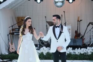 Belemir Temizsoy Instagram - Just married🤍

#belemirmertwedding