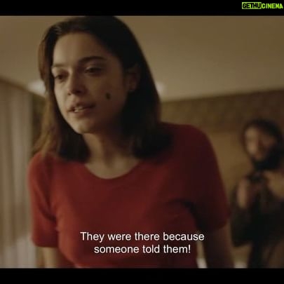 Bella Camero - 12.2K Likes - Não costumo postar cena aqui, mas esse filme feito com tanta gente corajosa me acende o peito de esperança. esperança na arte, na resistência e numa existência coletiva mais digna.
Viva!