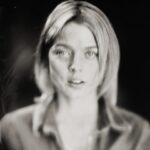 Bella Heathcote Instagram - About 15 years ago I went to a meditation retreat, had a panic attack and left. I thought ‘meditation’s for other people but it’s not for me.’ 10 years ago I asked my friend @ashleyhart what her secret was (she radiates vitality) and she said it was Vedic meditation. @jeffkobermeditation taught me how in December 2013 and I’ve never looked back since. It may sound hyperbolic to say it saved my life but I reckon it might’ve 💓