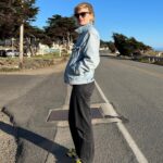 Bella Heathcote Instagram - Cali central coasting 🪁