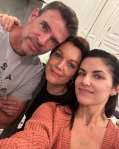 Bellamy Young Instagram - These. People. How I do love them. 🥰 Thank you, @themeanchick & @scottkfoley , for including a cranky, old, currently low-carb vegan in your holiday & in your hearts. 😄 Hope everyone is surrounded by love- today & always. And hope one day you get to eat Marika's cooking! 🤩 I am very grateful indeed. ❤️❤️❤️❤️