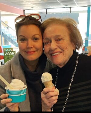 Bellamy Young Instagram - Mom passed away today. 
Heaven has one more angel. 💔
Please keep her in your hearts. She suffered a lot this last year & a half. But before that, I tell you: we left it all on the field. ❤️
I'll put her obituary below for those of you who didn't get to know her in this life. 
Sending everyone so much love. Today & always. 
Hug all your people extra close tonight. 💔❤️

Jane Goodwin passed away peacefully in Asheville on Dec 26th, the day after her favorite day of the year. 
Jane was born Martha Jane Blankenship & raised in Rutherfordton, NC. An all-state basketball center & school newspaper editor, she graduated from Western Carolina University in 1957.
Her career as an English teacher allowed her to see Lee Edwards become Asheville High and St Eugene's become Asheville Catholic Community School, with stints at North Buncombe HS & Independence HS in Charlotte. While at Providence HS, she even coached a student to a National Debate Championship. Being a teacher was not just a job: it was who she was to her core. Whether teaching her famous "point of view" class, helping a student write a speech or a headline for the newspaper, or giving kids their first taste of Shakespeare, she lived to help people learn how to learn. 
She was oft widowed. Art Young, Bob Yelton, Barry Goodwin, and Bobby Lee Sudduth all shared time and love with her in this life. She also loved the fur-babies she got to have, always feeling incomplete without a devoted dog by her side. 
But most of all, she was a loving sister & mother. She is survived by her sister & brother-in-law Norma & Jim Andrews of Spindale, NC, & her daughter Amy Young of NYC. 
Donations in her memory can be made to Helpmate, an organization which provides domestic violence services in Buncombe County. (link in Insta bio) @helpmatebuncombecounty