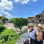 Bellamy Young Instagram - #FBF to a glorious trip with my #Scandal ladies to @casadecampodr in the #DomincanRepublic 🤩❤️🎉 Time together these days can be rare, which makes it extra delicious & makes me extra grateful. (& yes: all were invited: this is who was able to make the dates work- believe me, we partied on everyone's behalf😄) #CasaDeCampoResort hosted us with open arms: yummy food, perfect beaches, & all the extra curriculars we could possibly think of. An especially big thank you goes out to @howelltalentrelations who helped make this dream come true for us. Where to next, ladies? Can't wait for more adventures! ps: check out @ktqlowes 's photo diary in @people (link in my Insta bio)! #TravelPartner #DR #ScandalLadies #ScandalFam #OverACliff 🥰🇩🇴👑🔥❤️🎉