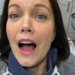 Bellamy Young Instagram - These amazing humans at @jcendony gave me a #RootCanal today!! 🦷😱🎉 But they made it somehow fun- & not TOO awful. 🤓 Thank you, Dr Joshua Chubak for being great at what you do & for explaining all those scary sounds as they were happening. 😳 And thank you to the whole staff for being so wonderful! 🥰 If your mouth is hurting- try not to let it go as long as I did🤦🏻‍♀️. It's the 21st century, & a root canal isn't as bad as the stories I used to hear! Take good care of yourselves, everybody- both your mental & physical health. I'm sending each of you so much love! And TY, Team #JCEndodontics !! ❤️💗❤️💗❤️ ps: Dr C, the anesthesia is just starting to wear off- I'ma take my first med pack now😳👍
