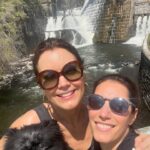 Bellamy Young Instagram - Pretty day in the pretty woods with a pretty lady! 🥰 Just what my heart needed today. Hope you're having a nourishing day too, whatever you're up to! Sending everybody so much love! #ForestBathing #Hiking #HappyPlace