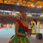 Benedita Pereira Instagram - Não haverá melhor forma de comemorar o dia da criança do que ser madrinha da Marcha mais bonita de Lisboa: a Marcha Infantil da Voz do Operário! Ontem fizemos a nossa primeira aparição na Meo Arena e foi lindo! É um orgulho ser madrinha de tanta criança bonita e talentosa. Obrigada por me deixarem fazer parte ❤️🌹🪴☘️