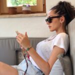 Bengi İdil Uras Instagram – 🤏🏻
🤚🏻. (mola emojisi)