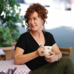 Bennu Yıldırımlar Instagram - @milliyet_sanat dergisinin Ağustos sayısında , sevgili @asumaro ile söyleştik💜💜💜 Milliyet Sanat Ağustos sayısı @milliyet_sanat Röportaj: @asumaro Fotoğraf: @eceo @tumayozokurofficial