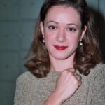 Bennu Yıldırımlar Instagram - Arkadaşım @nesrinkadioglu bana güzel bir sürpriz yaptı yine🥰 1998 den #tbt ...🌹🌹🌹