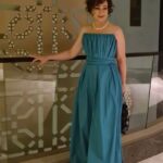 Bennu Yıldırımlar Instagram – Yoğun geçen @adanaaltinkozaff ‘nin ödül gecesini,  çok sevgili @cihan.nacar ‘ın bana uygun gördüğü , içinde kendimi çok rahat ve güvenli hissettiğim bu özel kıyafetle karşıladım 🧿🧿🧿💜💜💜her şey için teşekkür ediyorum 🌹🌹🌹