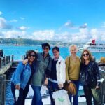Bennu Yıldırımlar Instagram – Güzel günler gördük , güneşli güzel günler …#tbt  si…Ekim 2021…#hildasağ , @dkocak , @abanuerguney , _sehnaz 💜💜💜💜💜