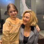 Beren Gençalp Instagram - ECE…….. Ben ECE karakterini çok severek oynadım.Yine çok şey öğrendim ve birçok anı biriktirdim🥰Başta yapım şirketimiz @mfyapimtv ‘ye, canım yönetmenim VOLKAN KESKİN hocama,çok değerli oyuncu büyüklerime,tüm set ekibindeki ablalarım ve abilerime, bizi severek izleyen herkese, oyuncu koçlarım ve pedagoguma çok ama çok teşekkür ederim🥰♥️🥰 Sizleri çok seviyorum♥️♥️♥️ @evlilikhkhersey @mfyapimtv @foxturkiye @izmirguzeliajans @istanbulcocukajansi