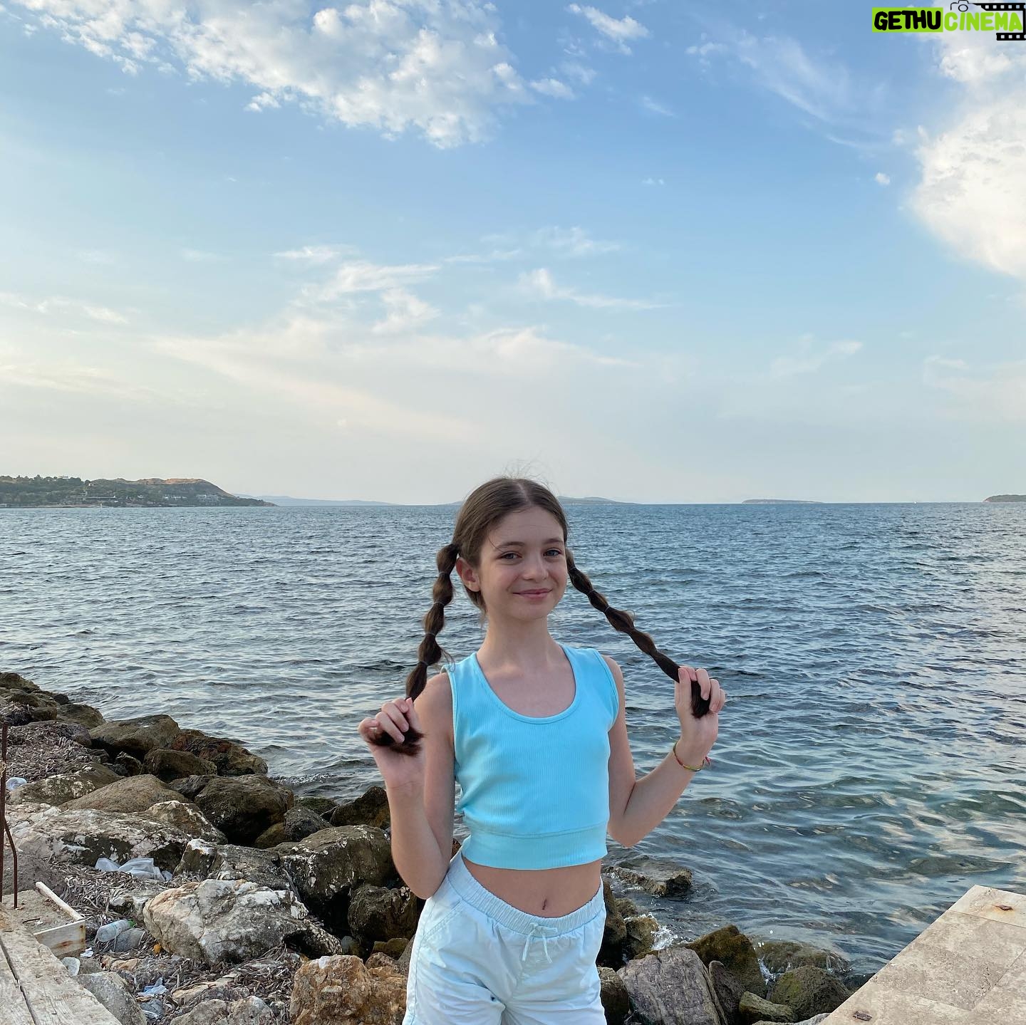 Beren Genรงalp Instagram - ๐๐๐