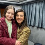 Beren Gençalp Instagram - ECE…….. Ben ECE karakterini çok severek oynadım.Yine çok şey öğrendim ve birçok anı biriktirdim🥰Başta yapım şirketimiz @mfyapimtv ‘ye, canım yönetmenim VOLKAN KESKİN hocama,çok değerli oyuncu büyüklerime,tüm set ekibindeki ablalarım ve abilerime, bizi severek izleyen herkese, oyuncu koçlarım ve pedagoguma çok ama çok teşekkür ederim🥰♥️🥰 Sizleri çok seviyorum♥️♥️♥️ @evlilikhkhersey @mfyapimtv @foxturkiye @izmirguzeliajans @istanbulcocukajansi
