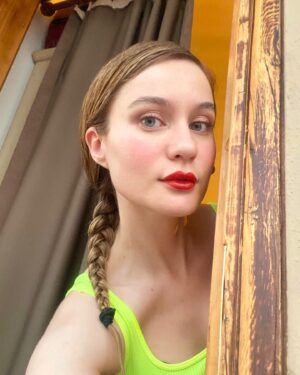 Berna Koraltürk Instagram - 🤳🧩🔆💆‍♀️🤍