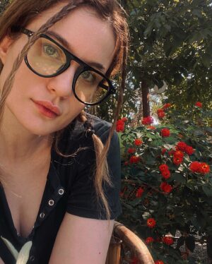 Berna Koraltürk Instagram - 🤳🧩🔆💆‍♀️🤍