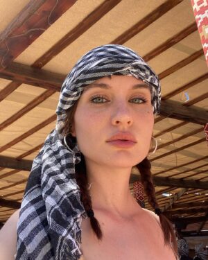 Berna Koraltürk Instagram - Çivi çiviyi söker ❤️‍🔥