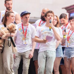 Bernadette Peters Instagram - A few of our favorite meow-ments from the 25th annual Broadway Barks! 🌟🐾 Special thanks to the shelters, Broadway casts, and volunteers who gave their time, energy, and talent to help shelter animals in need! 

(📸: @michaelhullphoto & @rickedwardsnyc)