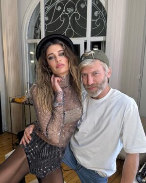 Berrak Tüzünataç Instagram - Geleneksel glam günü 🧿. Ready for  #marieclaire35 🎂