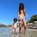 Berrak Tüzünataç Instagram - Who wore it better ? #WeirdAuntActivated 🫠🧿♥️👍🏼 📸: @ozpirincci