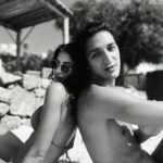 Berrak Tüzünataç Instagram – French new waving with amore @yazyuceil 🌹 ❤️‍🔥🌹 & Aegean joy w @yuzu.mag 📸 : @firatcelik 🤍. #reklam