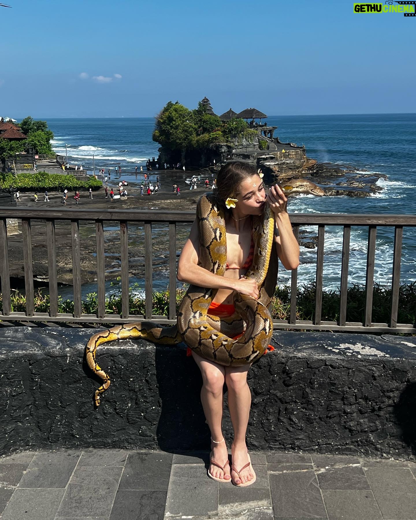 Berta Castañé Instagram - Ja trobo a faltar l’estiu, viatjar sola i Bali🤍