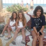 Berta Castañé Instagram - Gràcies papis per aquesta vida!!!!!! Feliz año nuevo🤍