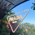 Bestemsu Özdemir Instagram - Prada gecesinden 🥂 @prada Elbisem @sudietuzofficial @l_izz @songul_al @emirbahadir 🤍