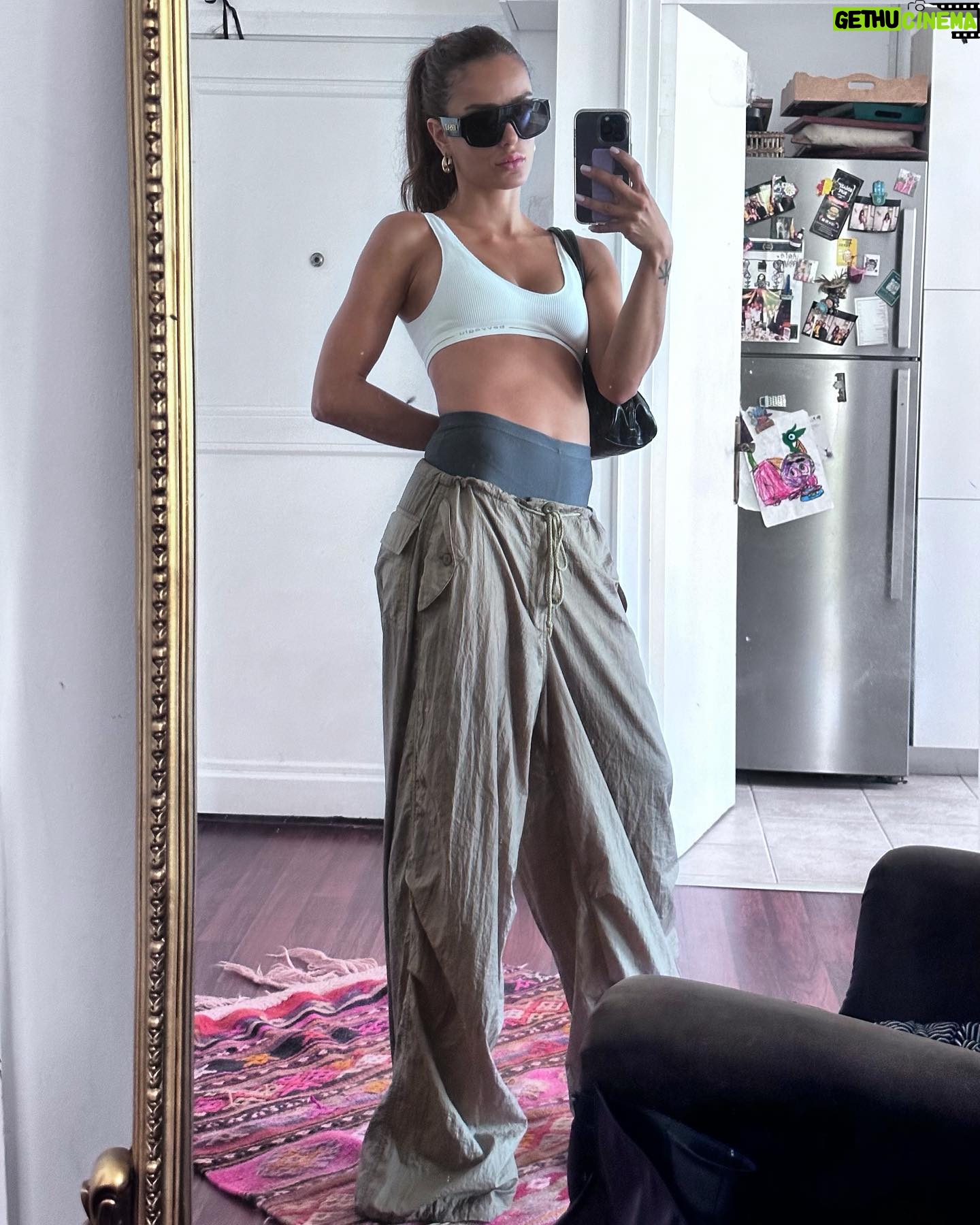 Bestemsu Özdemir - 4K Likes - 😎