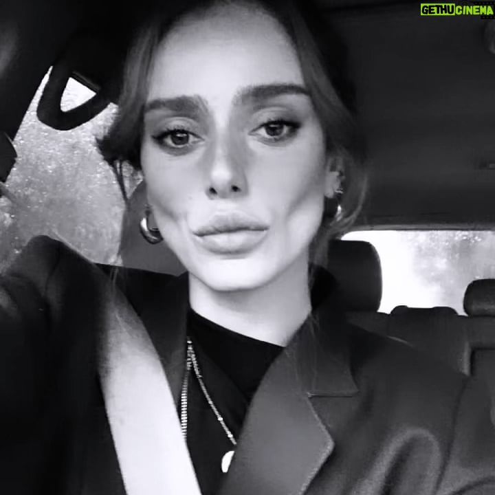 Bestemsu Özdemir - 7.5K Likes - 🌻