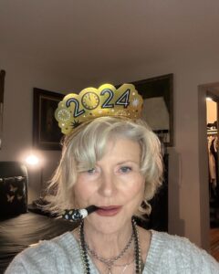 Actress Beth Broderick HD Instagram Photos and Wallpapers February 2024