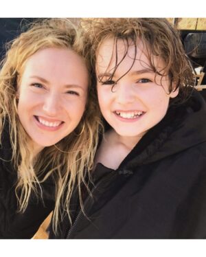 Beth Riesgraf Instagram - Just us kids 🦖@strangerthingstv @milliebobbybrown #strangerthings #billysmom @netflix