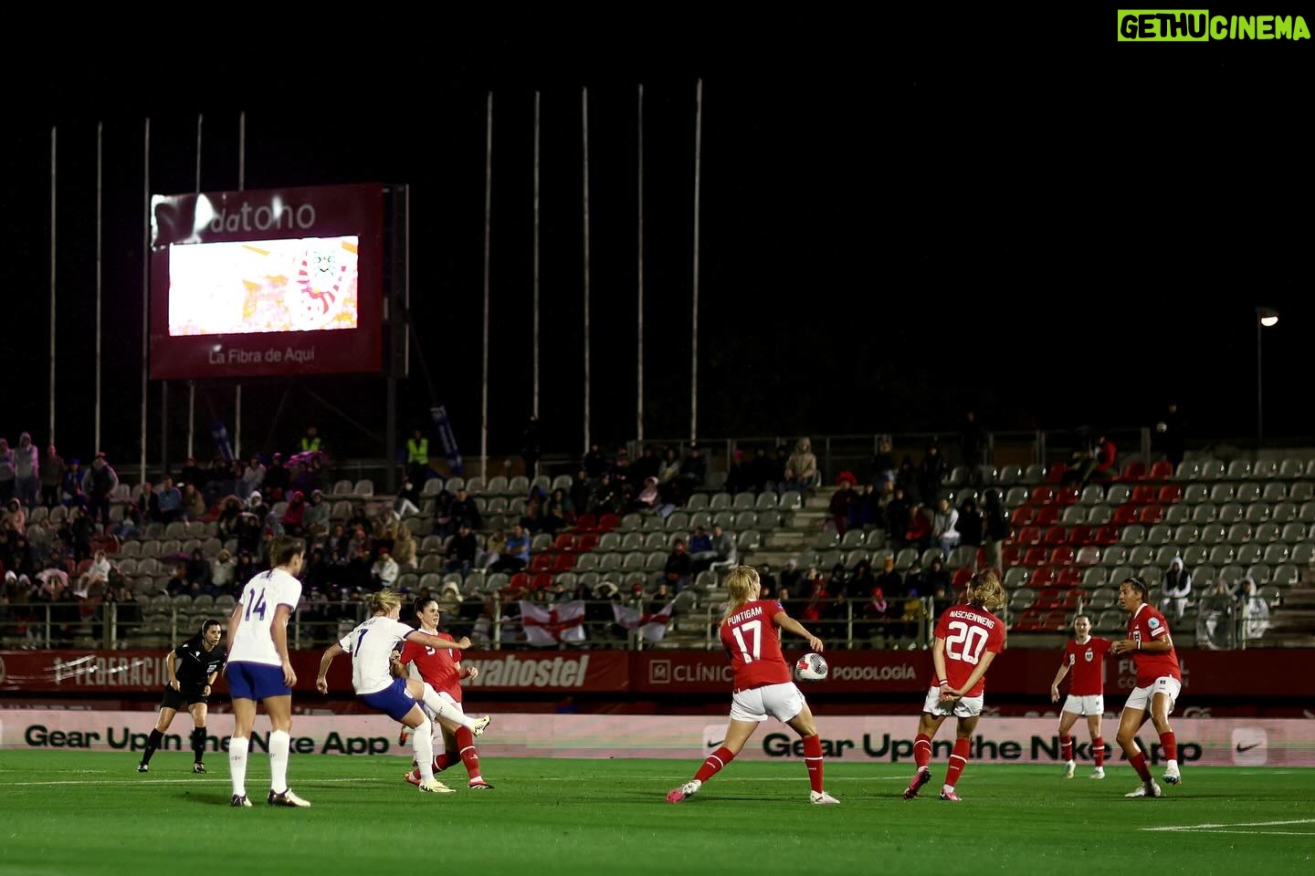 Beth Mead Instagram - 𝙇𝙤𝙫𝙚𝙡𝙮 𝙨𝙩𝙖𝙧𝙩 𝙩𝙤 2024 𝙬𝙞𝙩𝙝 𝙩𝙝𝙚 @lionesses 🦁