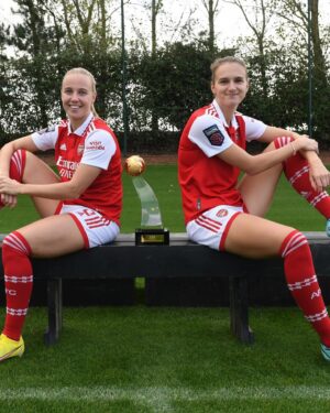Beth Mead Instagram - Vivi thank you for all you have done, Arsenal won’t be the same without you. 😞 A record breaker, a baller, the goat, the ultimate goal scorer, the list could go on. I’m very honoured & privileged to have played 7 amazing years as your team mate and watch you shine on the daily, which I know you’ll continue to do and shine even brighter. You’ll be missed massively but thank you again for what you have done for this club, LEGEND. We love you 🥹❤️

@viviannemiedema