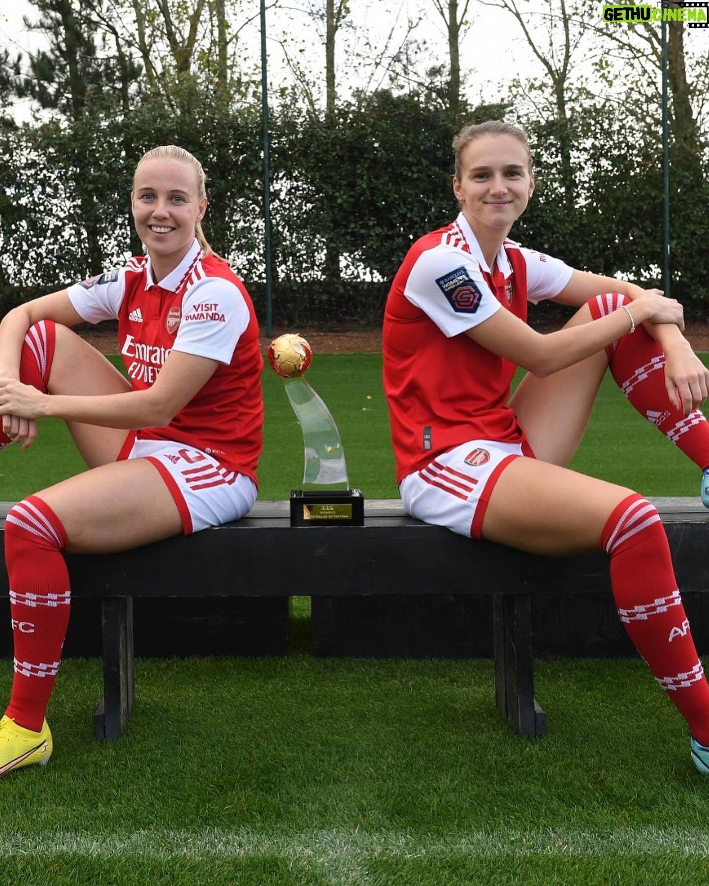 Beth Mead - 103.3K Likes - Vivi thank you for all you have done, Arsenal wonāt be the same without you. š A record breaker, a baller, the goat, the ultimate goal scorer, the list could go on. Iām very honoured & privileged to have played 7 amazing years as your team mate and watch you shine on the daily, which I know youāll continue to do and shine even brighter. Youāll be missed massively but thank you again for what you have done for this club, LEGEND. We love you š„¹ā¤ļø
@viviannemiedema