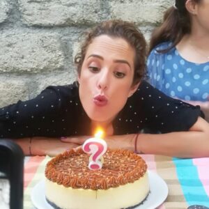 Betty Monroe Instagram - Gracias por mi celebración sorpresa 20 días después 🤣❤️🎂 Las amo. Muchas gracias @lizz.barragans @bretonbeatriz @gina.onate1 #RosaMary #Checy @majo_minimonroe @beatriz.alarcon  por tan linda tarde, por tan bella amistad y tanto cariño.
