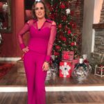 Betty Monroe Instagram - Empezando las fiestas navideñas. Gracias por mi #Look @geraldineshowroom @pacocastillostylist #makeup @juliocesar.makeup una linda fiesta en @ventinoficial