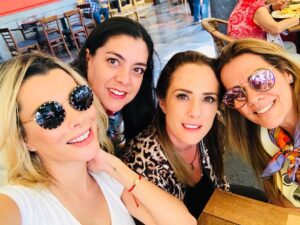 Betty Monroe Instagram - #Puebla @tprincipalpue @amancabronas @beatrizmorayra @bretonbeatriz @linotni 👑❤️👑❤️👑❤️👑❤️