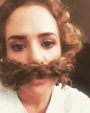 Betty Monroe Instagram - Señora bigotes 〰️😝😈