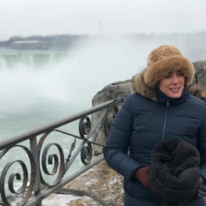 Betty Monroe Instagram - Disfrutando de las #CataratarasDelNiagara
