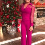 Betty Monroe Instagram - Empezando las fiestas navideñas. Gracias por mi #Look @geraldineshowroom @pacocastillostylist #makeup @juliocesar.makeup una linda fiesta en @ventinoficial