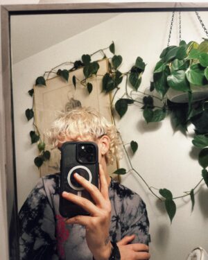 Betty Who Instagram - this one’s for the curls!